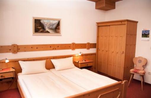 фото отеля Pilsenhof Entenbraterei Hotel Hechendorf