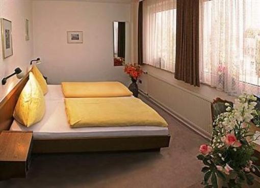 фото отеля Hotel Am Roettgen