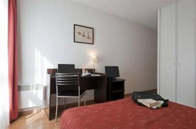 фото отеля Adagio Access Vanves Porte de Chatillon