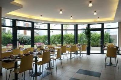 фото отеля Adagio Access Vanves Porte de Chatillon