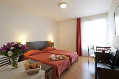 фото отеля Adagio Access Vanves Porte de Chatillon