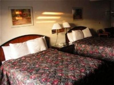 фото отеля Passport Inn Sturbridge