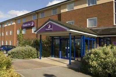 фото отеля Premier Inn South Wakefield