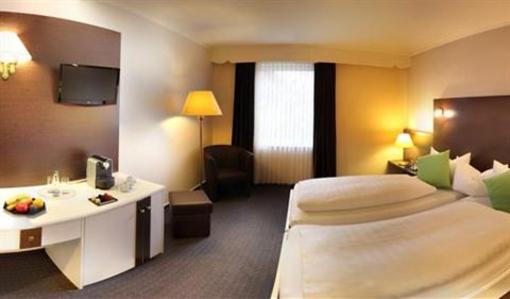 фото отеля Hotel Mozart Traunreut