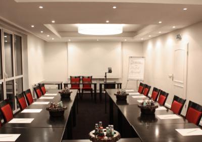 фото отеля Hotel Mozart Traunreut