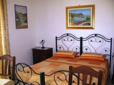 фото отеля B&B La Perla Castro Marina