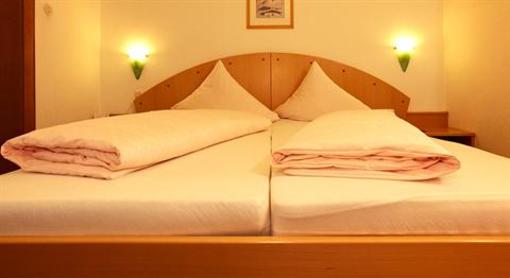 фото отеля Hotel Alpenrose Galtur