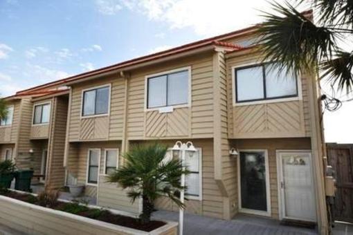 фото отеля ResortQuest Green Reef Townhomes Destin