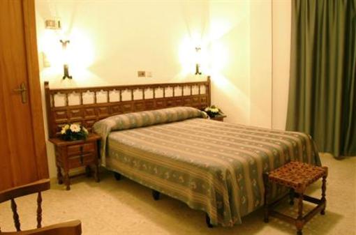 фото отеля Hotel Manzanil Loja