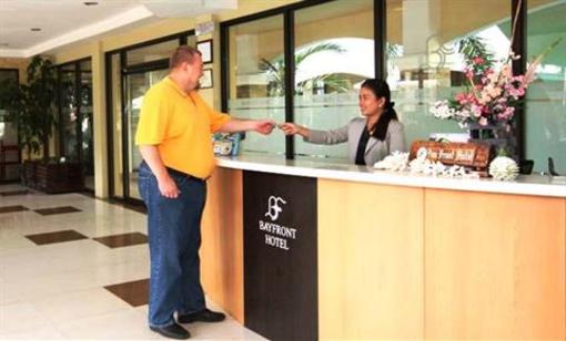 фото отеля Bayfront Hotel Subic