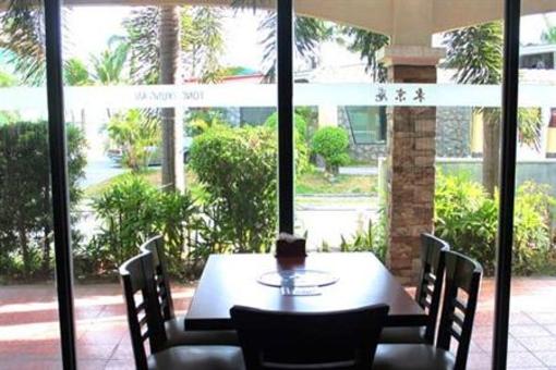 фото отеля Bayfront Hotel Subic