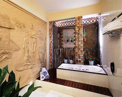фото отеля Golden Coast Resort and Spa