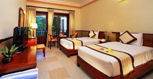 фото отеля Golden Coast Resort and Spa