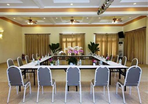 фото отеля Golden Coast Resort and Spa
