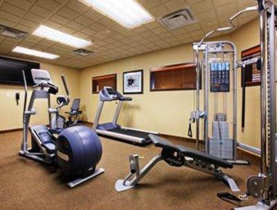 фото отеля Wingate by Wyndham State Arena Raleigh / Cary