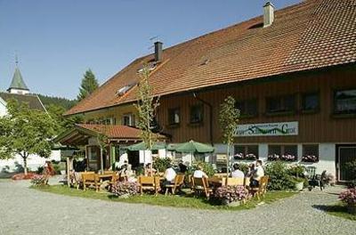 фото отеля Landgasthof Zum Schwarzen Grat Isny im Allgau