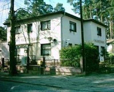 фото отеля Waldrestaurant Guesthouse Rangsdorf