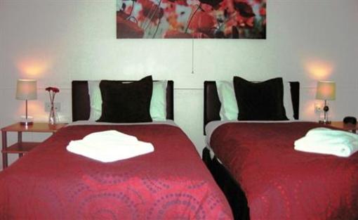 фото отеля Mousetrap Inn Bourton-on-the-Water