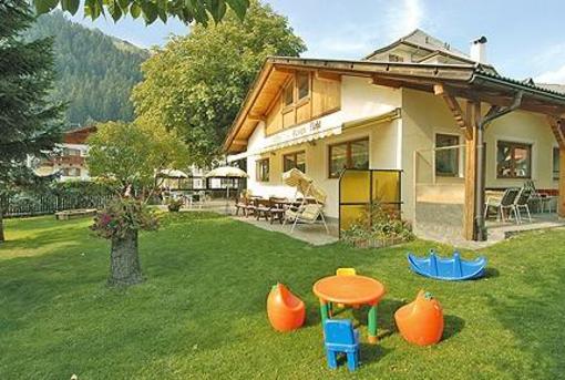 фото отеля Gasthof Zum Weissen Rossl