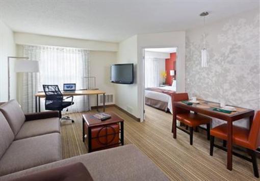 фото отеля Residence Inn Madison East
