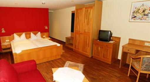 фото отеля Hotel-Gasthof Zum Oberen Wirt