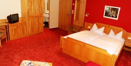 фото отеля Hotel-Gasthof Zum Oberen Wirt