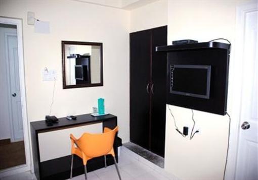 фото отеля Maple Inn Budget Hotel