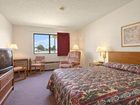 фото отеля Super 8 Motel Dyersville