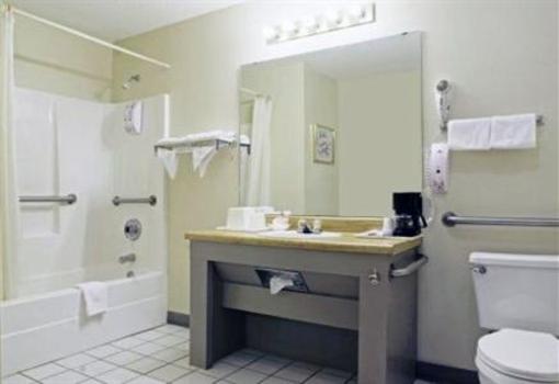 фото отеля Americas Best Value Inn DeFuniak Springs