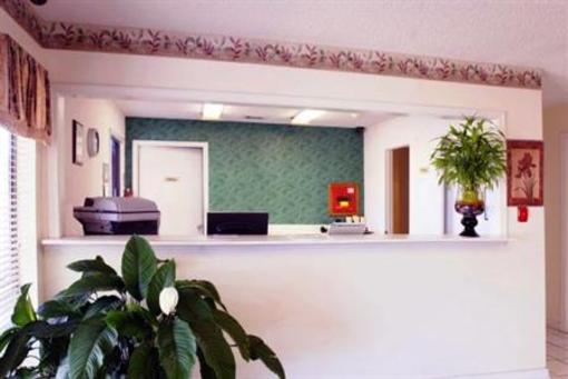 фото отеля Americas Best Value Inn DeFuniak Springs