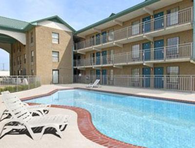 фото отеля Super 8 Motel Lakeland / Memphis