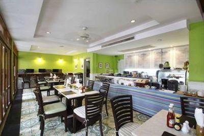 фото отеля Salil Hotel Sukhumvit Soi 8