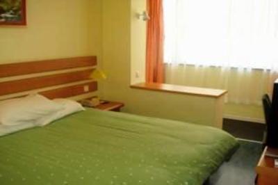 фото отеля Home Inn (Ningbo Tiantong North Road)