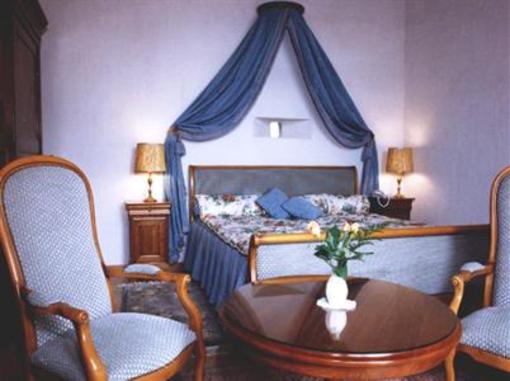 фото отеля Chateau De La Colaissiere Saint-Sauveur-de-Landemont