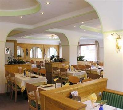 фото отеля Hotel Montana Campitello di Fassa