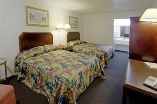 фото отеля Americas Best Value Inn Bonham