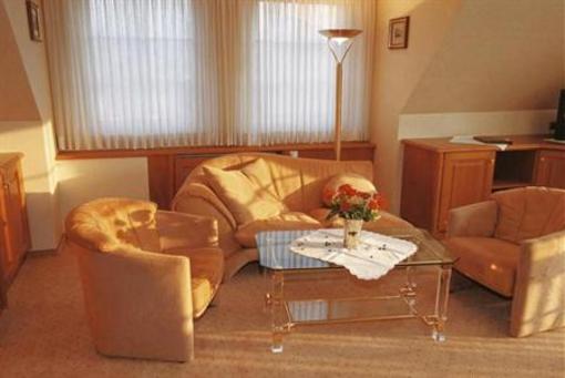 фото отеля Hotel Sauerländer Hof Hallenberg