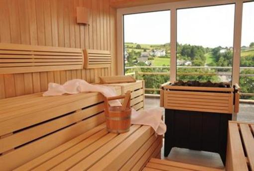 фото отеля Hotel Sauerländer Hof Hallenberg