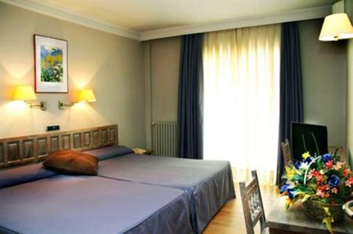 фото отеля Hotel Virrey Arnedo