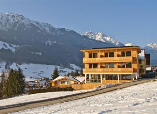 фото отеля Hotel Erika Neustift im Stubaital