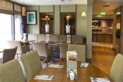 фото отеля Premier Inn Leeds City Centre North