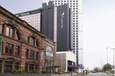 фото отеля Premier Inn Leeds City Centre North