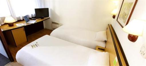 фото отеля Campanile Hotel Chatellerault