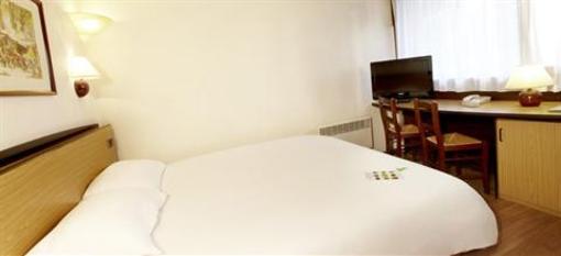 фото отеля Campanile Hotel Chatellerault