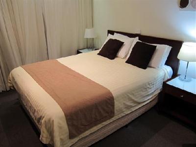 фото отеля BEST WESTERN New Crossing Place Motel