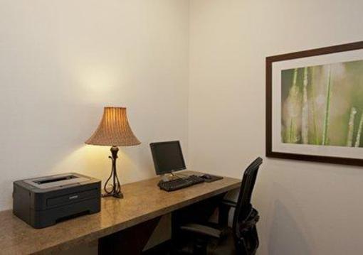 фото отеля Saginaw Comfort Suites