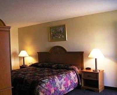 фото отеля Econo Lodge & Suites Clarksville