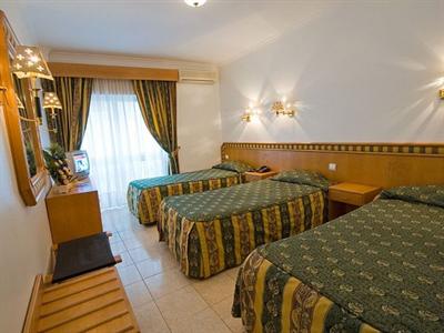 фото отеля Residencial Real Costa da Caparica