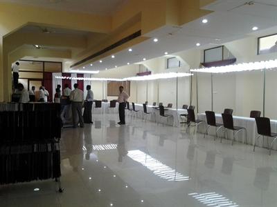 фото отеля Hotel Maiden Residency