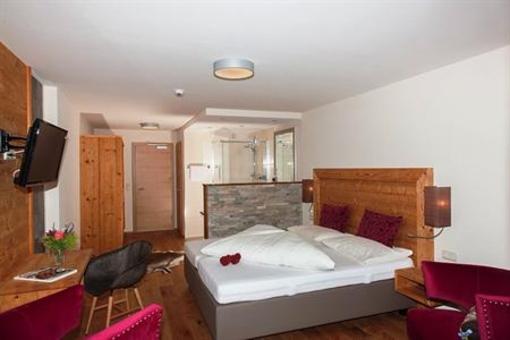 фото отеля Berghof Pension Hotel Pertisau